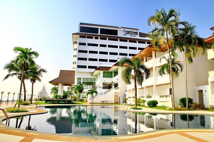 Imagen de los exteriores del Hotel Fortune River View Nakhon Phanom. Foto 11