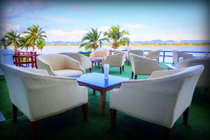 Imagen de los exteriores del Hotel Fortune River View Nakhon Phanom. Foto 13