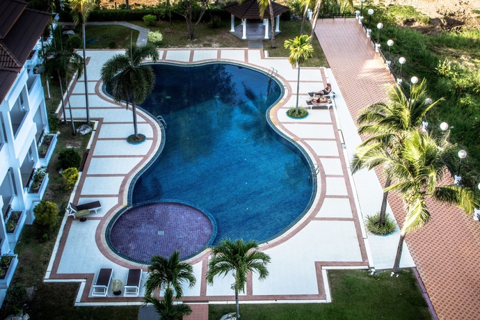 Imagen de la piscina del Hotel Fortune River View Nakhon Phanom. Foto 16