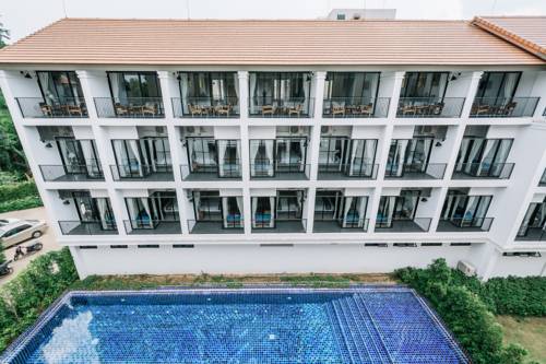 Imagen de la piscina del Hotel Fortune Riverview Chiang Khong. Foto 16