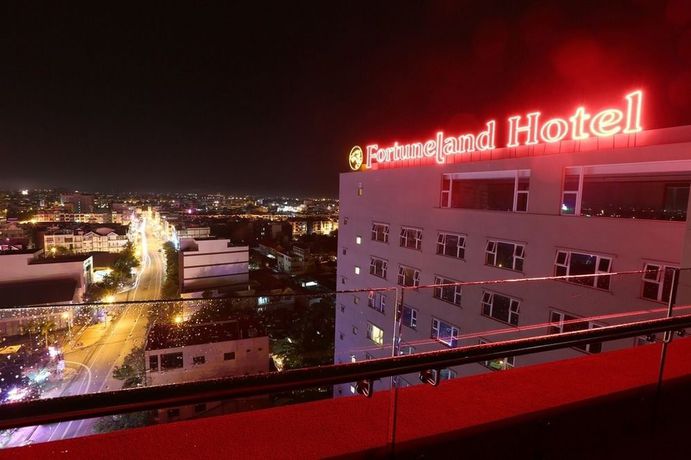 Imagen de los interiores del Hotel Fortuneland. Foto 16
