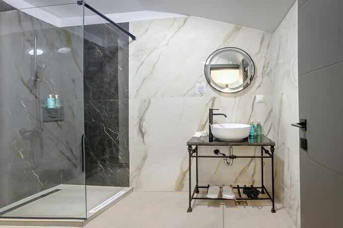 Imagen general del Hotel Forty One Bucharest. Foto 4