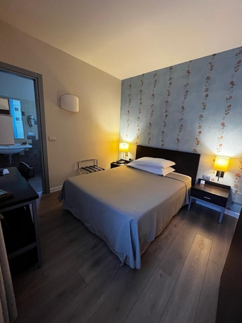Imagen de la habitación del Hotel FortyFive. Foto 2