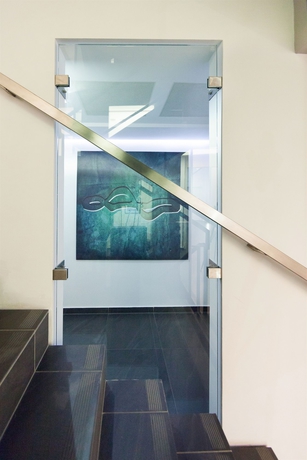 Imagen de los interiores del Hotel FortyPlusOne. Foto 11