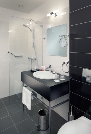 Imagen de la habitación del Hotel FortyPlusOne. Foto 9