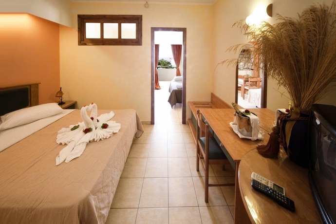 Imagen general del Hotel Forum Beach All Inclusive Aparthotel. Foto 6