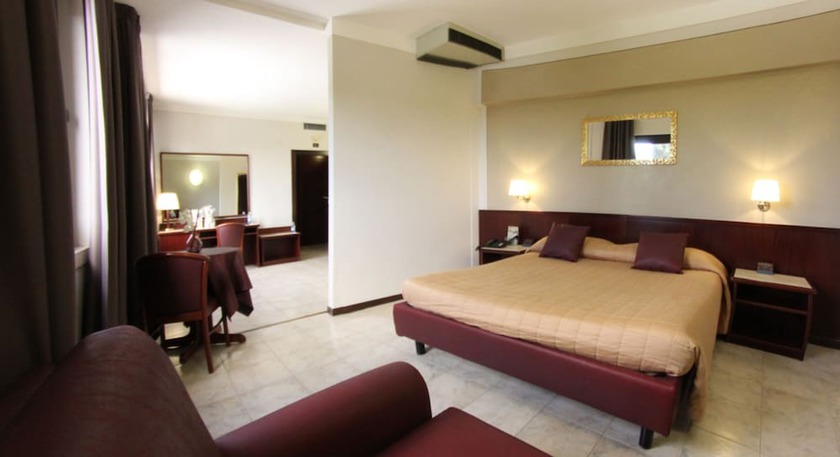 Imagen de la habitación del Hotel Forum, Foiano della Chiana. Foto 5