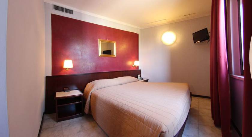 Imagen de la habitación del Hotel Forum, Foiano della Chiana. Foto 6