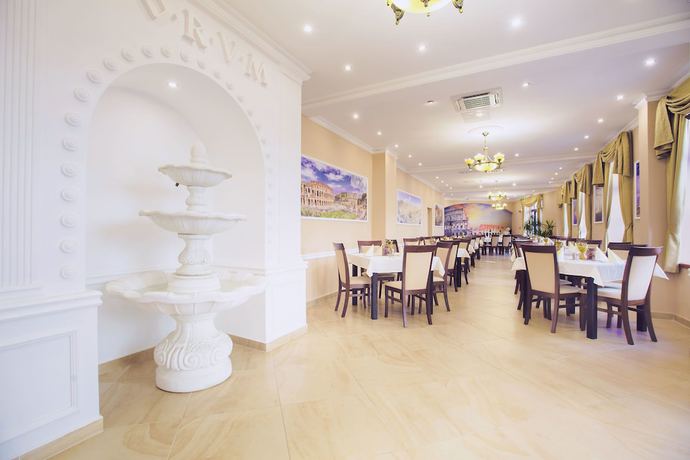 Imagen del bar/restaurante del Hotel Forum Hotel. Foto 7