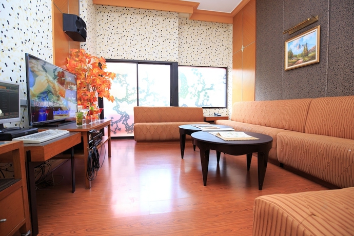 Imagen del bar/restaurante del Hotel Forum Park. Foto 2