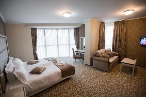 Imagen general del Hotel Forum, Pazardzhik. Foto 3