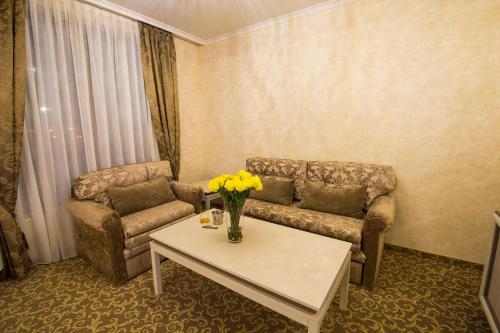 Imagen de la habitación del Hotel Forum, Pazardzhik. Foto 17