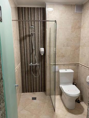 Imagen general del Hotel Forum, Pazardzhik. Foto 8