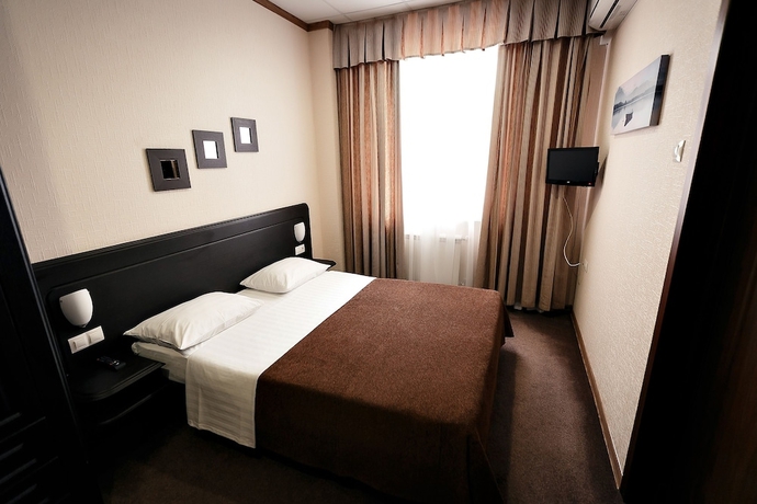 Imagen de la habitación del Hotel Forum Plaza. Foto 16