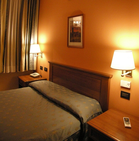 Imagen de la habitación del Hotel Forum, Rozzano. Foto 10