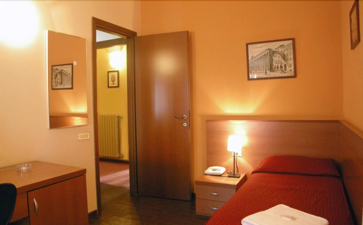 Imagen de la habitación del Hotel Forum, Rozzano. Foto 15