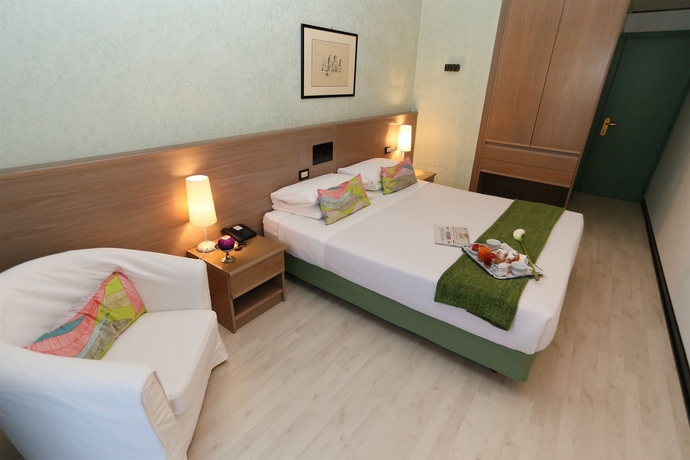 Imagen de la habitación del Hotel Forum, Sant'Ilario d'Enza. Foto 9