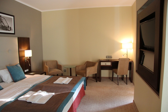 Imagen de la habitación del Hotel Forward. Foto 9