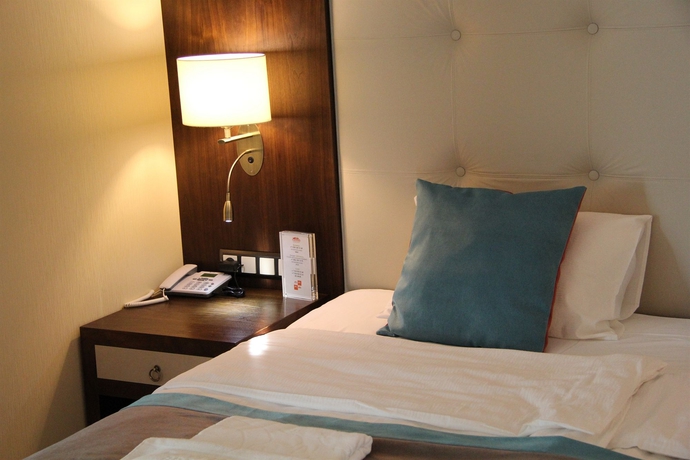 Imagen de la habitación del Hotel Forward. Foto 11