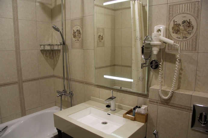 Imagen de la habitación del Hotel Forward. Foto 13