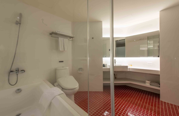 Imagen de la habitación del Hotel Forward Taipei. Foto 3