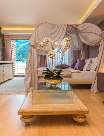 Imagen de la habitación del Hotel Forza Mare. Foto 11