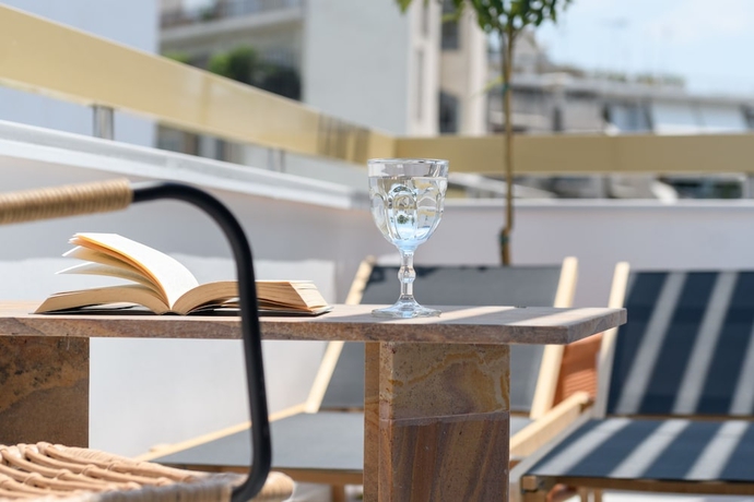 Imagen de la habitación del Hotel Fos DownTown Suites. Foto 9