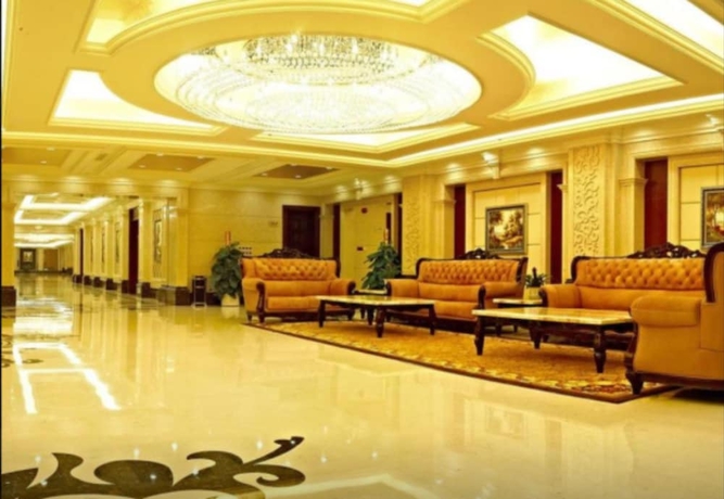 Imagen de los interiores del Hotel Foshan Huaxia Pearl. Foto 19