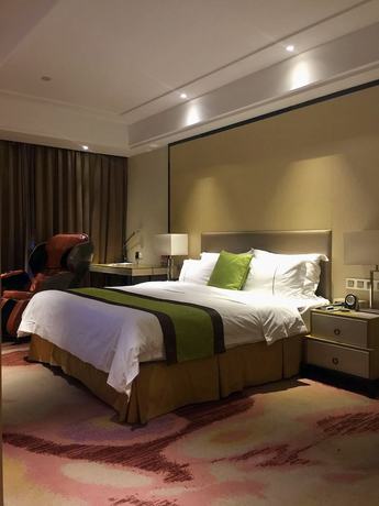 Imagen de la habitación del Hotel Foshan Tianguo Xingyue. Foto 13