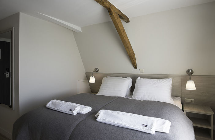 Imagen de los exteriores del Hotel Fossa. Foto 10