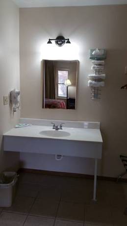 Imagen de la habitación del Hotel Foster Inn Monticello. Foto 12