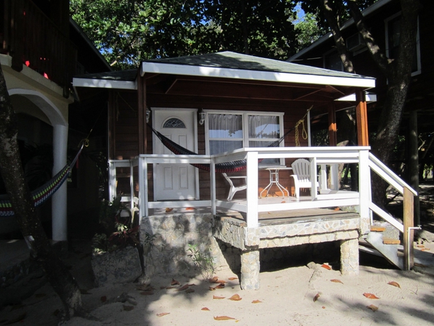 Imagen de la habitación del Hotel Foster's West Bay Resort. Foto 13