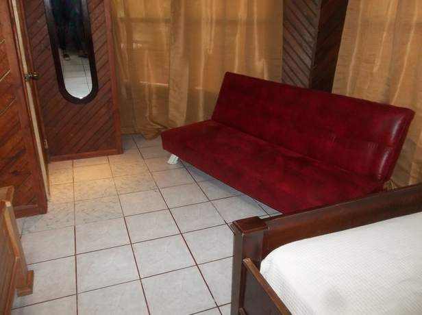 Imagen de la habitación del Hotel Foster's West Bay Resort. Foto 15