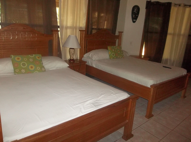 Imagen de la habitación del Hotel Foster's West Bay Resort. Foto 18