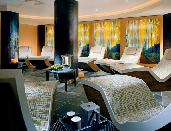 Imagen de los interiores del Hotel Fota Island and Spa. Foto 16