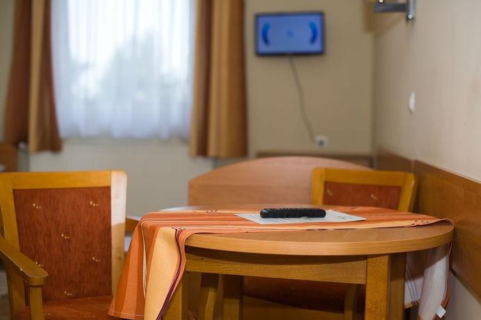 Imagen de la habitación del Hotel Fotex. Foto 9