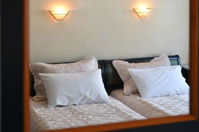 Imagen de la habitación del Hotel Fotilia. Foto 15