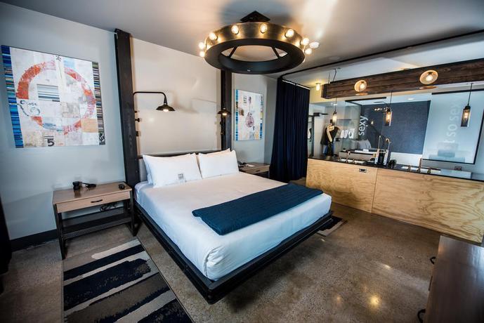 Imagen de la habitación del Hotel Found Re Phoenix. Foto 13