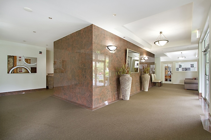 Imagen de los interiores del Hotel Founda Gardens Apartments. Foto 19