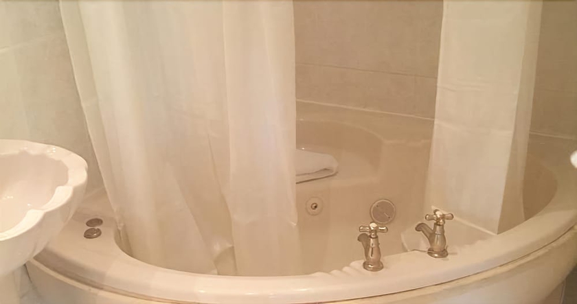 Imagen de la habitación del Hotel Fountain Court. Foto 10