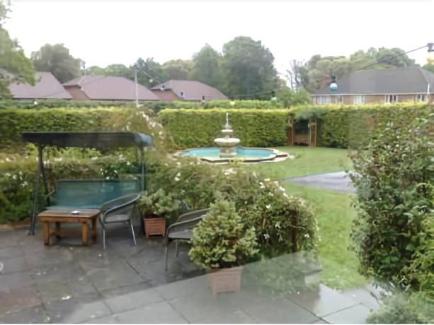 Imagen de los exteriores del Hotel Fountain Court. Foto 11