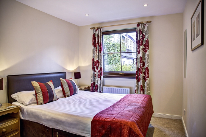 Imagen de la habitación del Hotel Fountain Court Grove. Foto 8