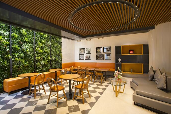 Imagen general del Hotel Fountain Tree By Tgi. Foto 5