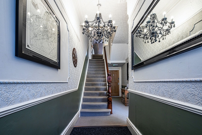 Imagen de los interiores del Hotel Fountains Guest House. Foto 16