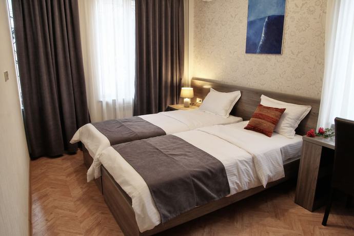 Imagen de la habitación del Hotel Four Brothers. Foto 16