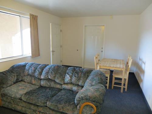 Imagen de la habitación del Hotel Four Corners Inn. Foto 4