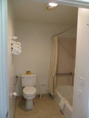 Imagen de la habitación del Hotel Four Corners Inn. Foto 7