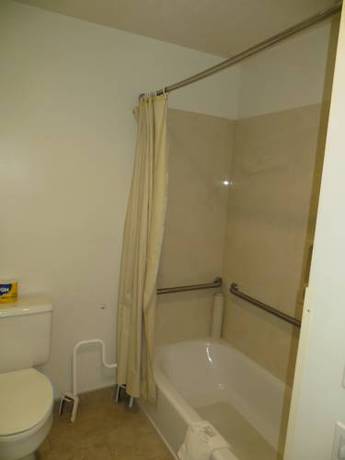Imagen de la habitación del Hotel Four Corners Inn. Foto 8