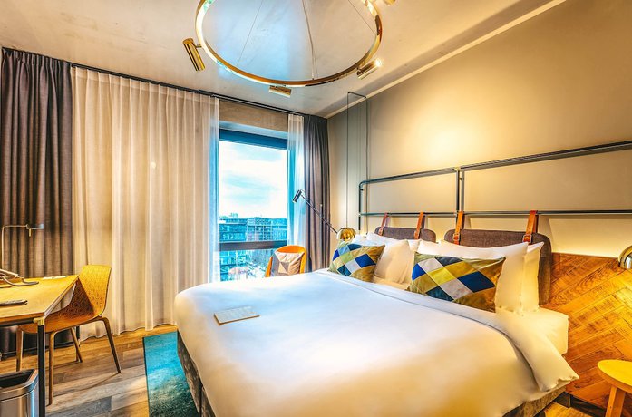 Imagen de la habitación del Hotel Four Elements Amsterdam. Foto 17