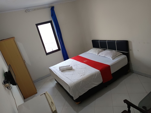 Imagen de la habitación del Hotel Four Hostel Bandar Lampung. Foto 4